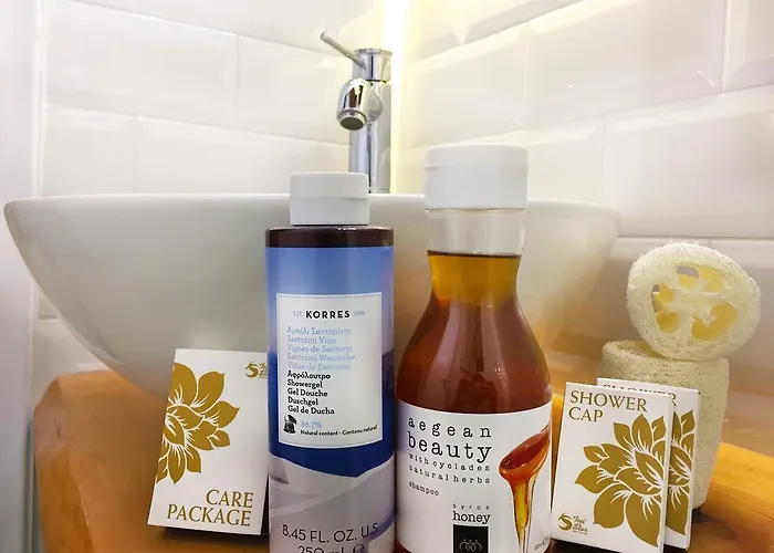 Loukia & Apartamento Kini