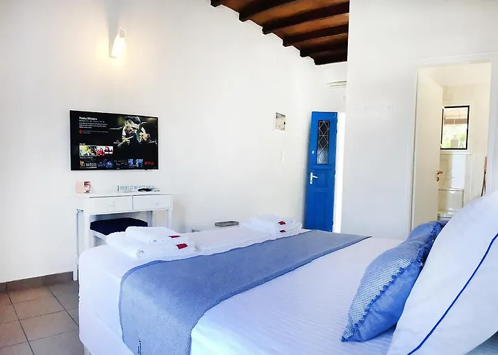 Loukia & Apartamento Kini