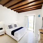 Apartament Loukia &