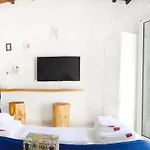 Apartament Loukia &