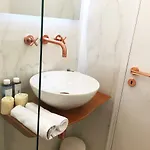 Apartament Loukia & Kini